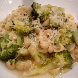 Small Shell Pasta with Broccoli
