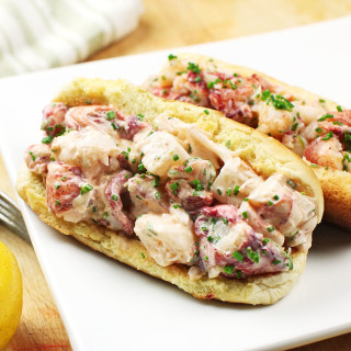 Sous Vide Maine-Style Lobster Rolls (With Mayonnaise) Recipe