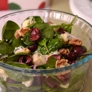 Spinach, Fresh Cherries, Walnuts and Blue Cheese Salad