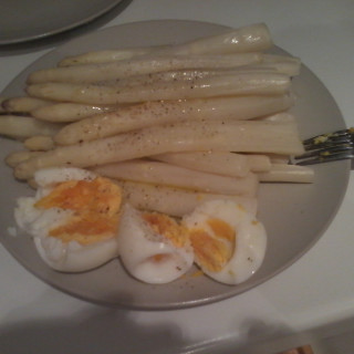 Steamed Asparagus with Eggs