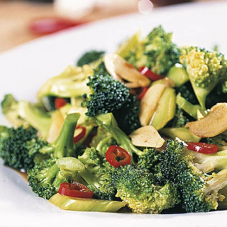 Stir-Fried Broccoli with Oyster Sauce