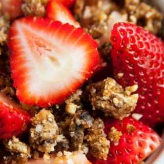 Strawberries with Coconut Cashew Crumble (Whole30 Dessert Recipe)