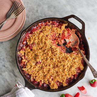 Strawberry-Rhubarb Crisp Is the Ultimate Spring Dessert