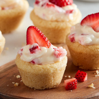 Strawberry Shortcake-Cookie Cups