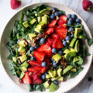 Summer Spinach and Berry Salad with Lemon Chia Vinaigrette