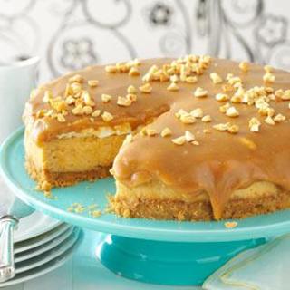 Sweet  and  Salty Peanut Butter Cheesecake 