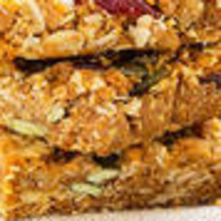 The Apricot, Pistachio and Oat Energy Bar