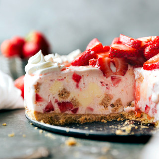 The Easiest Strawberry Cheesecake Ice Cream Pie