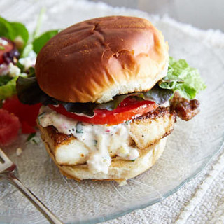 The Secrets to a Perfect Fish Sandwich