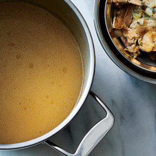 This East-West Chicken Stock Can Be Customized Based on Your Taste Preferen