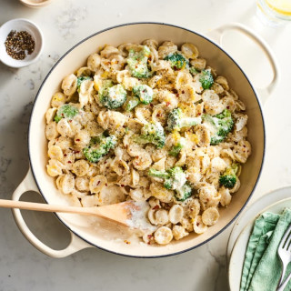 This Versatile 20-Minute Broccoli Pasta Feeds My Whole Family (and Leaves L