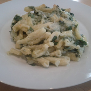 Three-Cheese Macaroni with Spinach