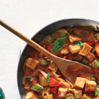 Tofu and Vegetable Curry With Rice
