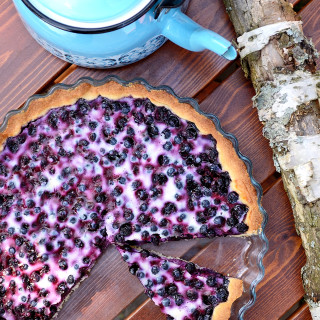 Traditional Finnish Blueberry Pie