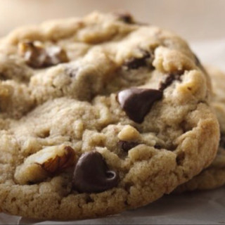 Ultimate chocolate chip cookie 