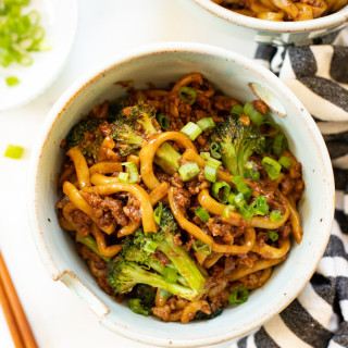 Vegan Beef &amp; Broccoli Noodles