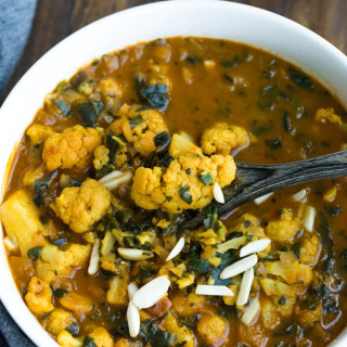 Vegan Cauliflower Curry Soup