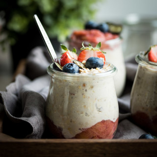 Vegan Overnight Oats with Rhubarb Compote