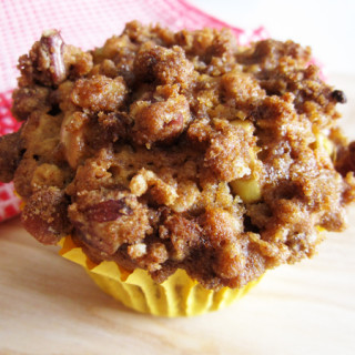 Vegan Oat  and  Apple Crumble-Top Muffins
