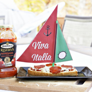 Viva Italia Pizza Sail Boat