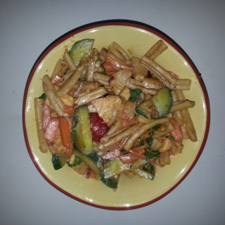 Walvado LUNCH Thai Peanut Chicken Noodles-Medium (482 Calories)
