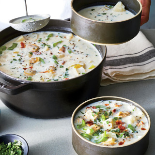 We Gave Classic Clam Chowder a Makeover—And Our Version Has Under 300 Calor