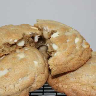 White Chocolate macademia nut Cookies