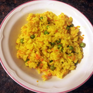 Yellow Rice with Carrot and Peas
