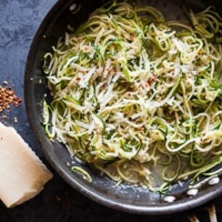 ZUCCHINI NOODLES WITH GARLIC, BUTTER & PARMESAN