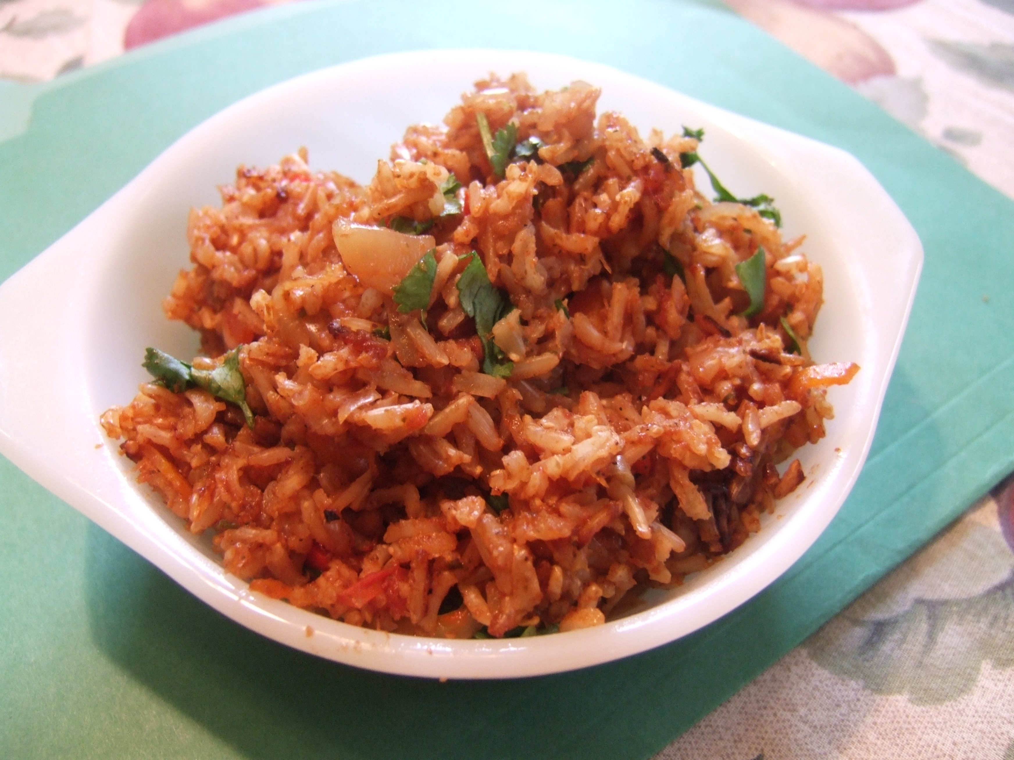 the-iron-you-vegan-easy-flavorful-spanish-rice