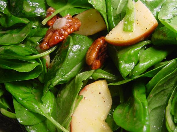 Spinach, Apple and Pecan Salad