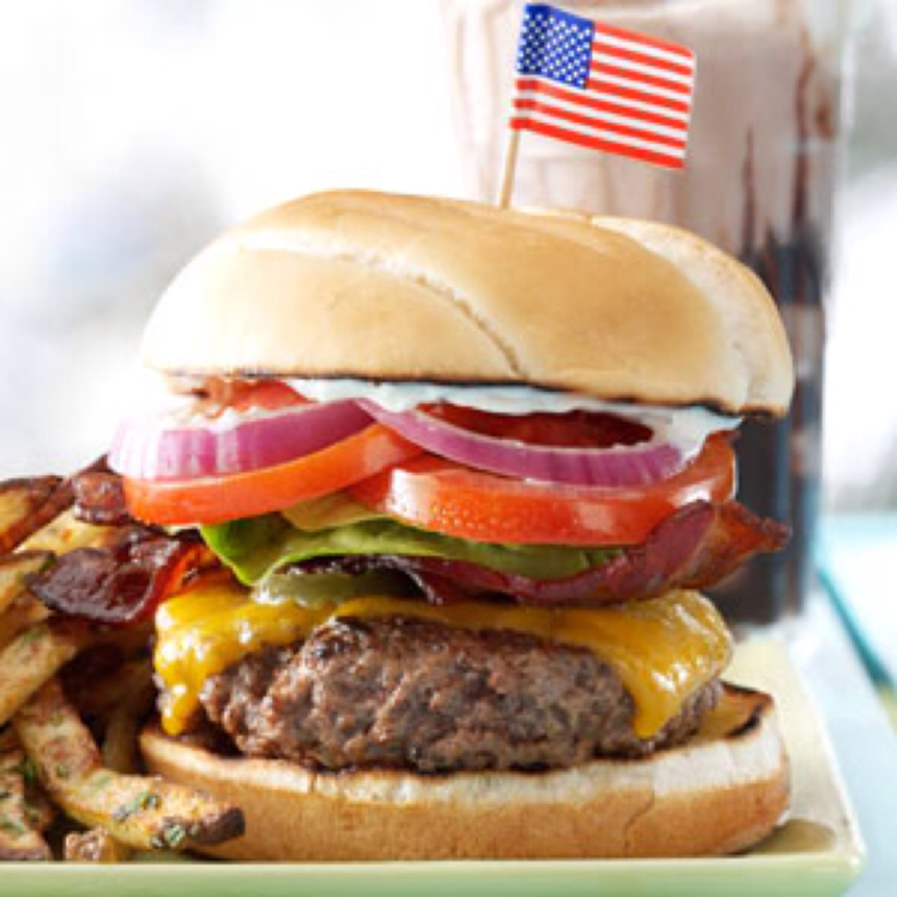 Фаст стране. Американ чизбургер Американ Американ. Бургер. Гамбургер в Америке. Американская кухня блюда.