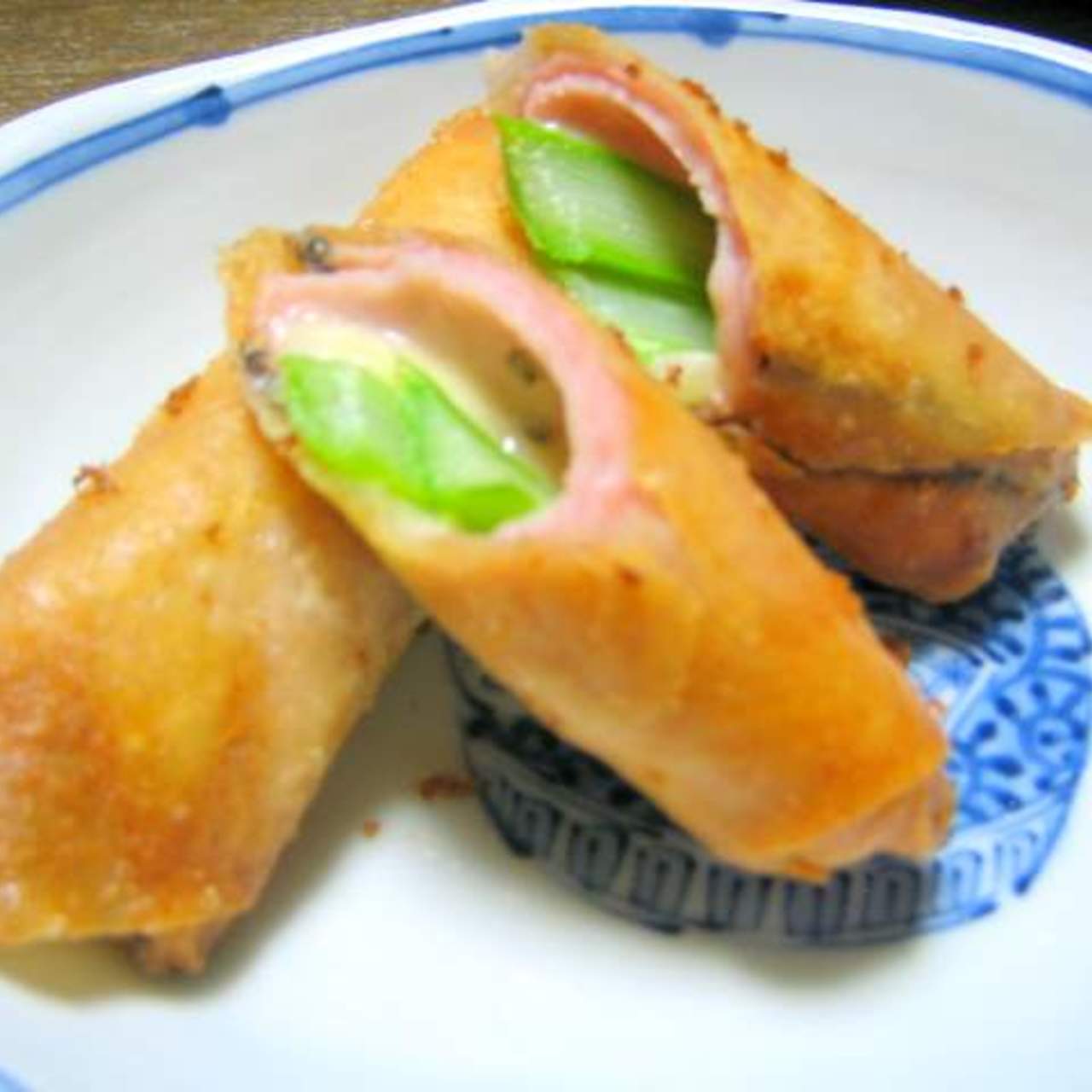 Asparagus, ham, cheese Spring Rolls