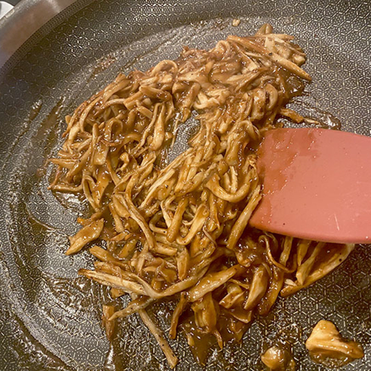 BBQ Pulled King Oyster Mushrooms (aka Vegan Pulled Pork)