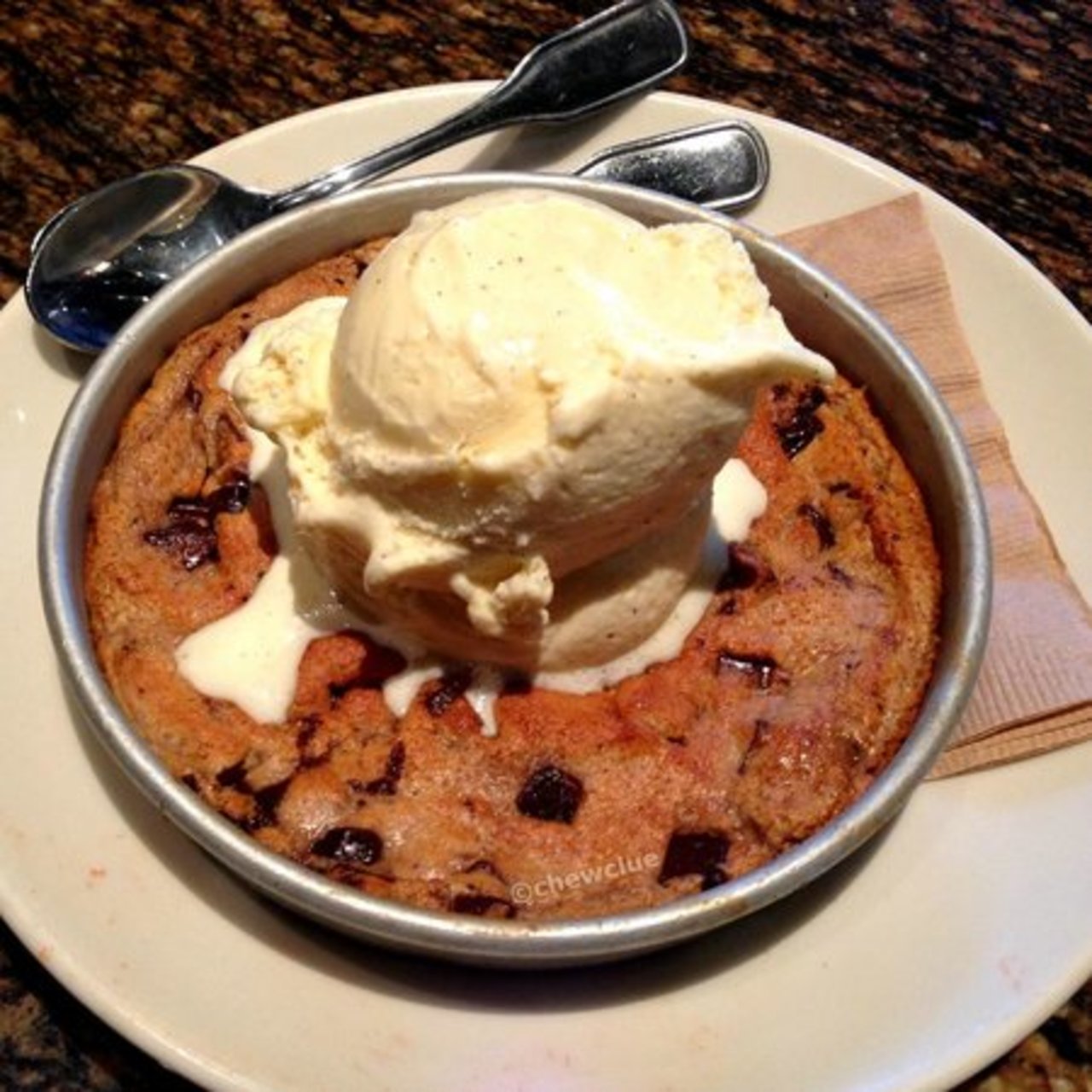 BJ's Famous Chocolate Chunk Pizookie