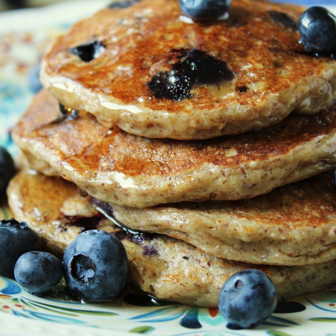 Blueberry Oatmeal Yogurt Pancakes 