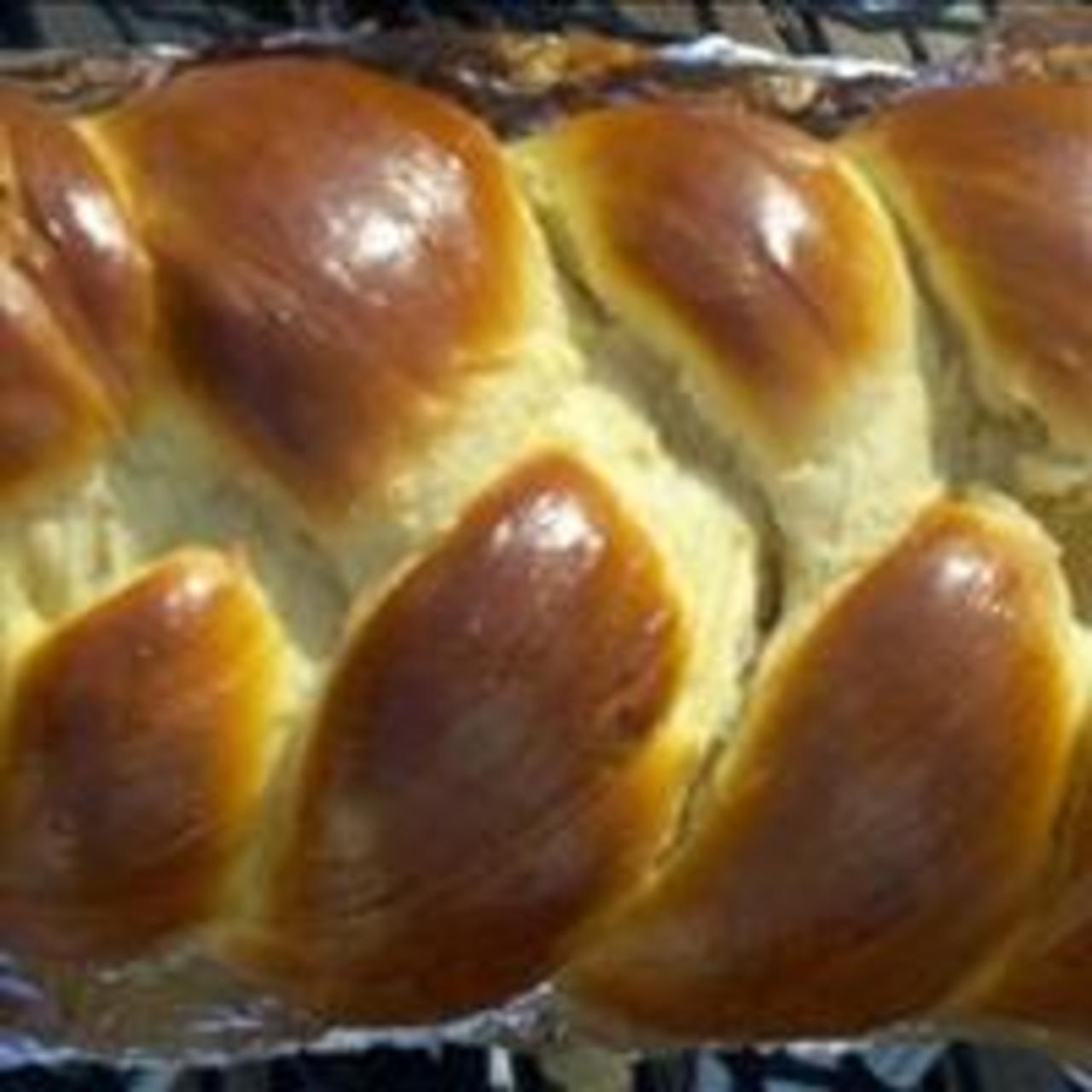 Challah (Braided Jewish Egg Bread) 