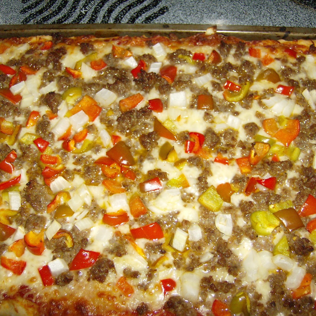 italian sausage and peppers pizza