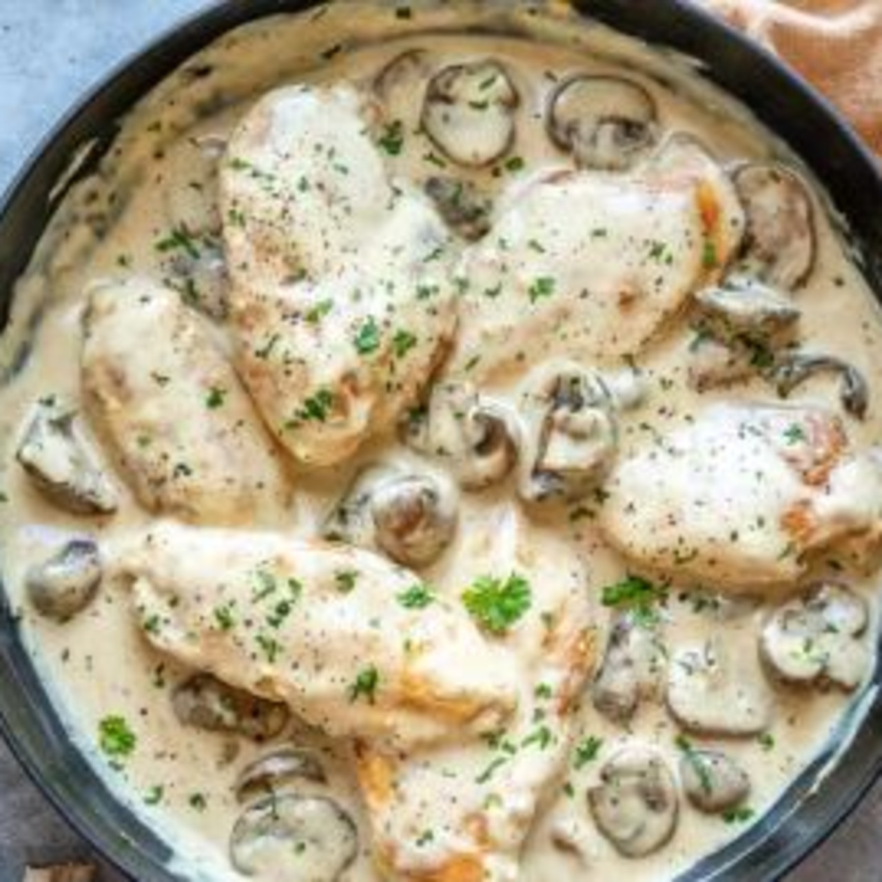 Chicken in Sour Cream Sauce