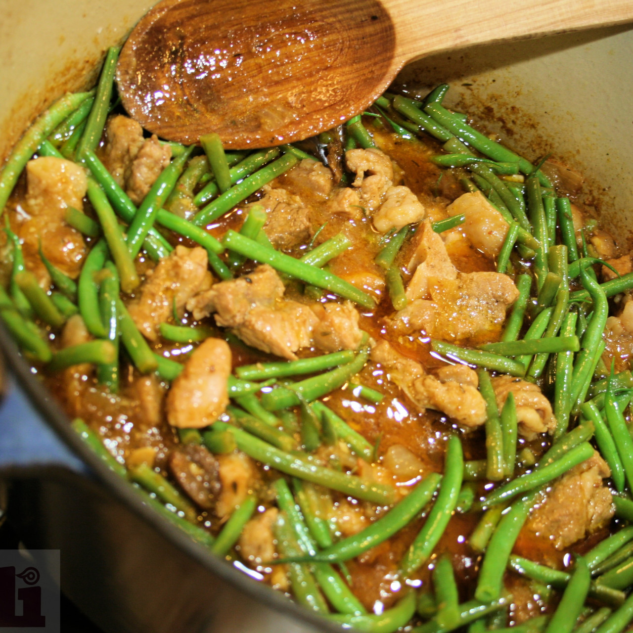 Chipotle Pork Stew with Green Beans (Morelos Cooking Sauce)