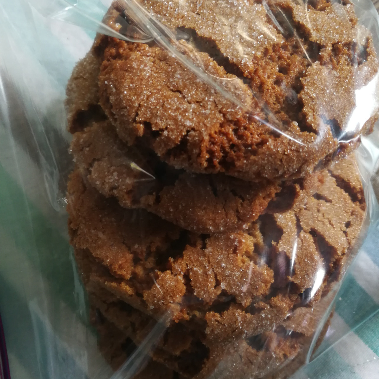 Crackle Top Molasses Cookies