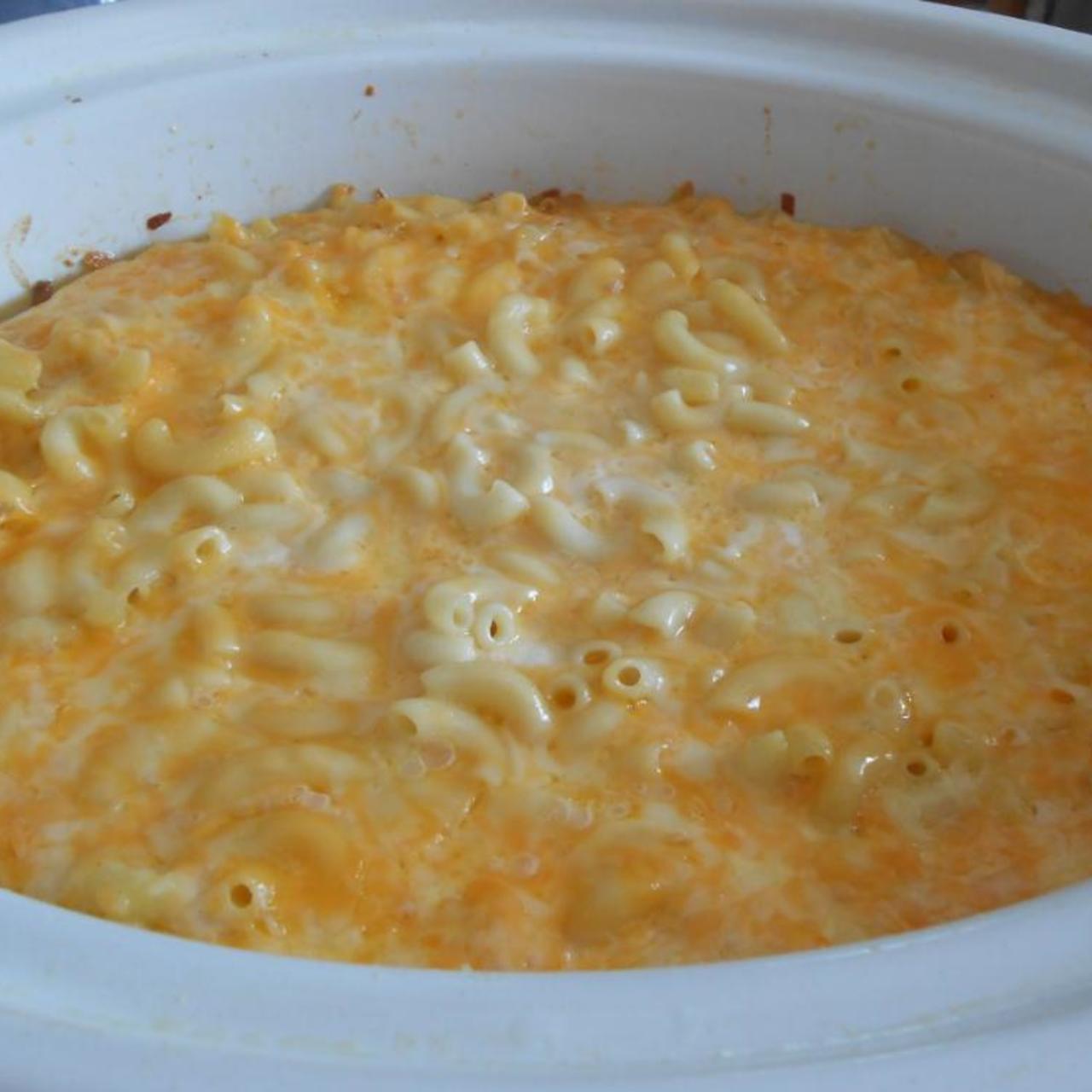 Crock Pot Macaroni and Cheese