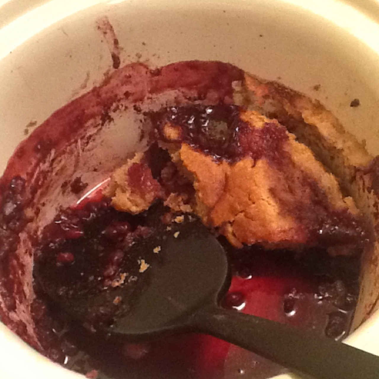 Crock Pot Mixed Berry Cobbler