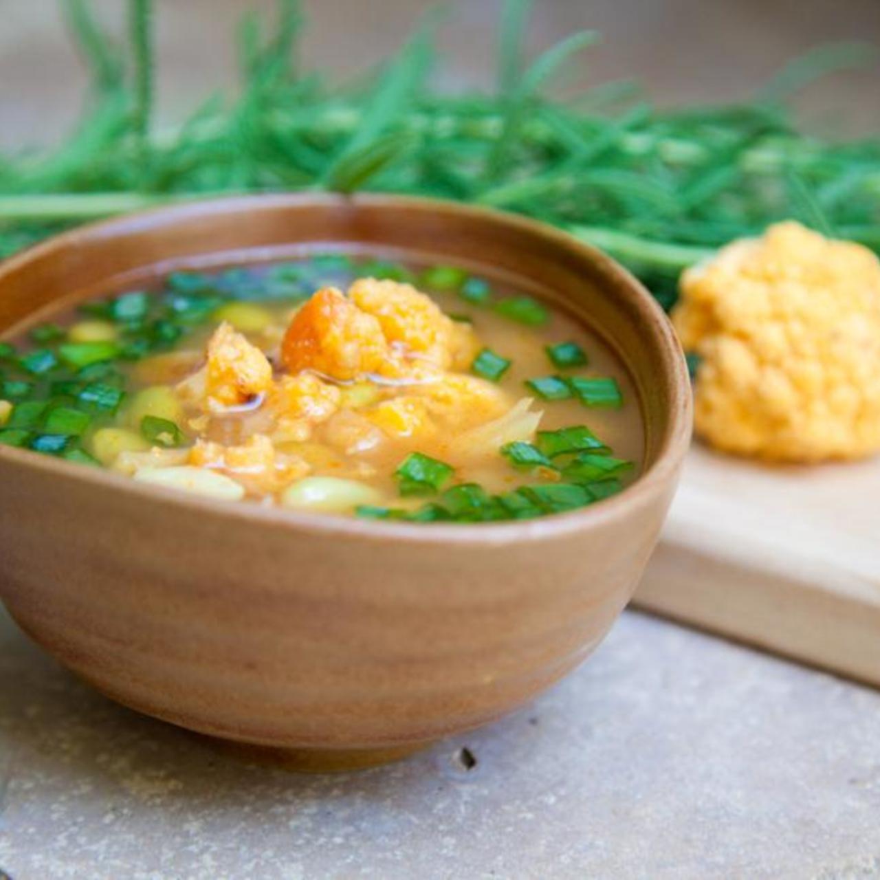 EDAMAME, ORANGE CAULIFLOWER & TOMATO SOUP