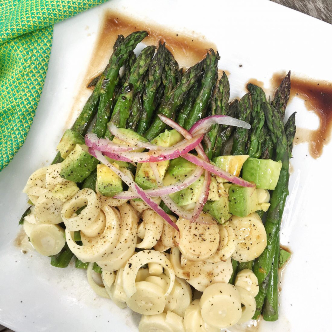 Ensalada de espárragos y palmitos
