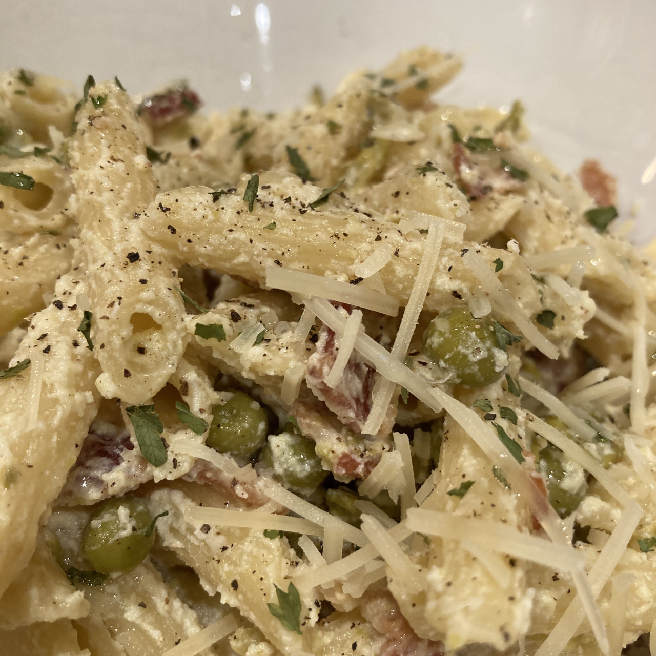 Pasta with Ricotta, Bacon and Peas