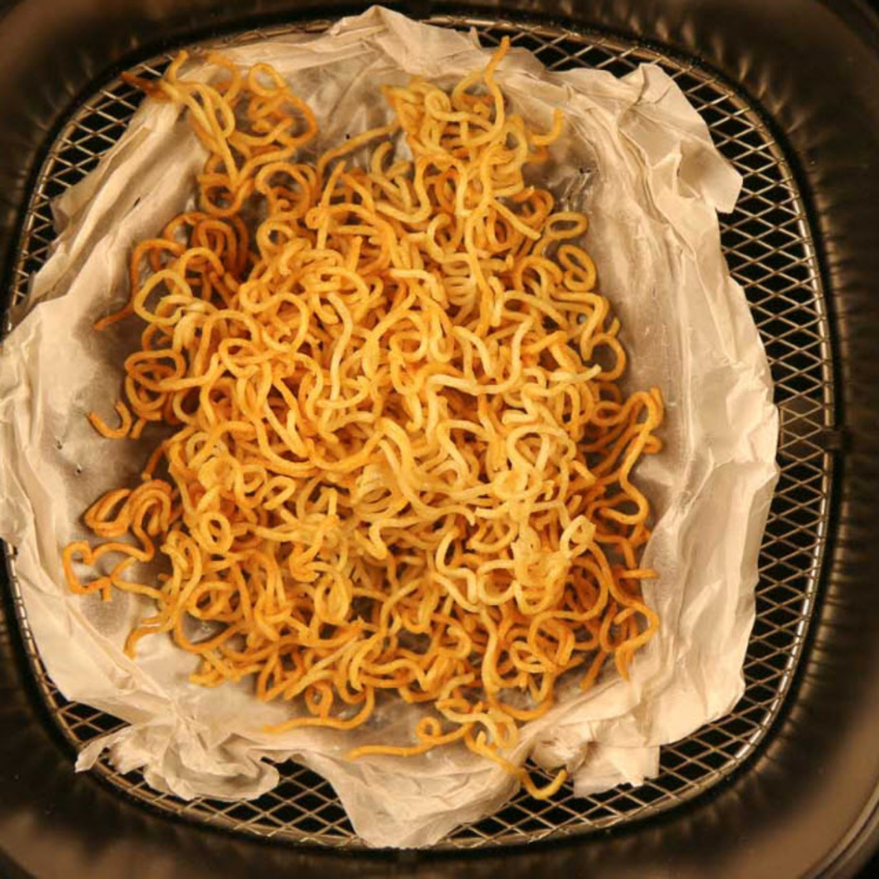 main-chinese-fried-noodles-in-an-airfryer