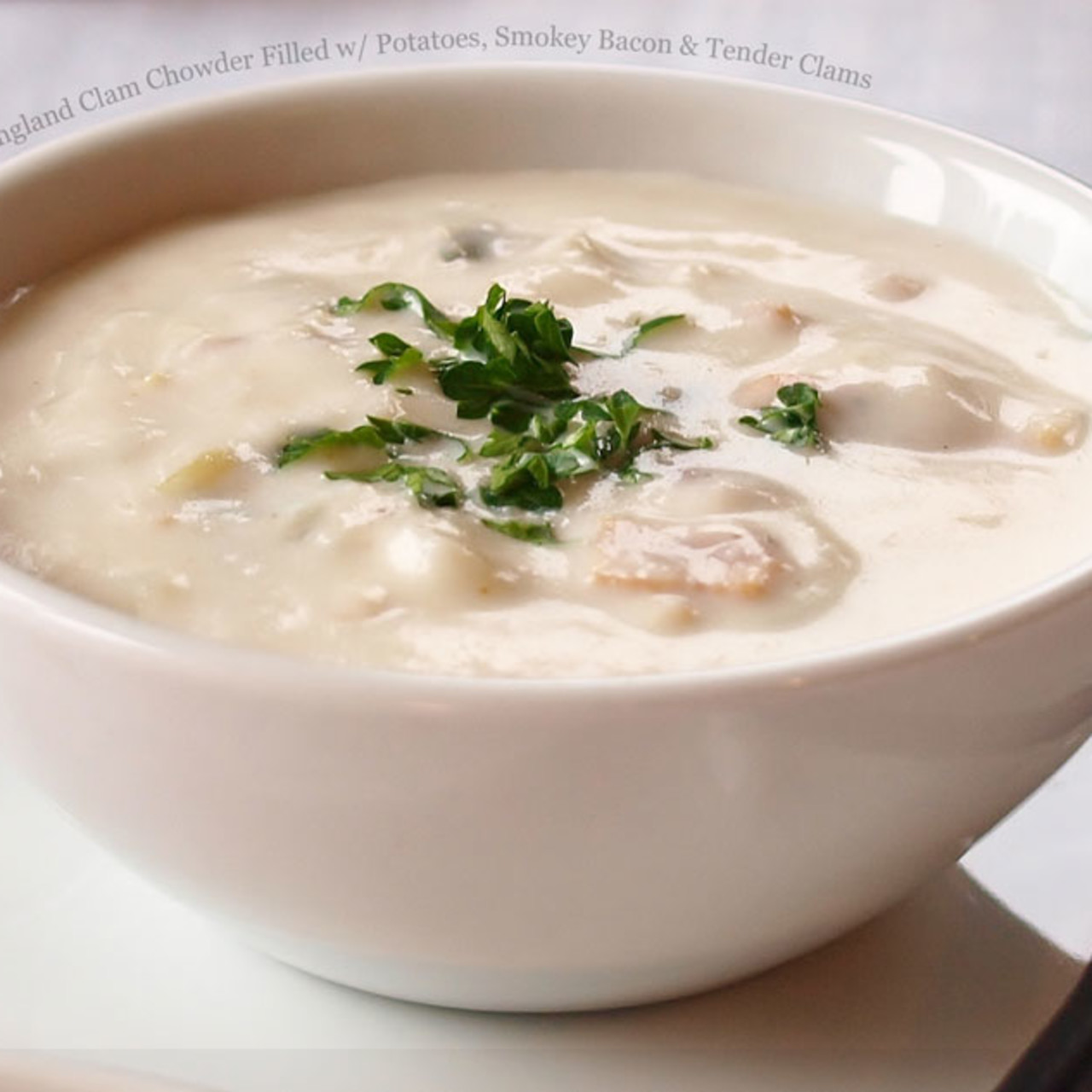 Slow Cooker Clam Chowder - Simply Happy Foodie