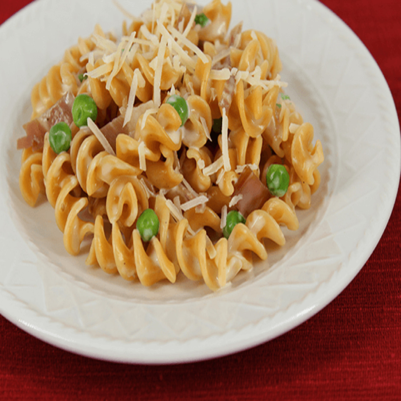 Pasta Lensi Red Lentil Fusilli with Prosciutto and Peas