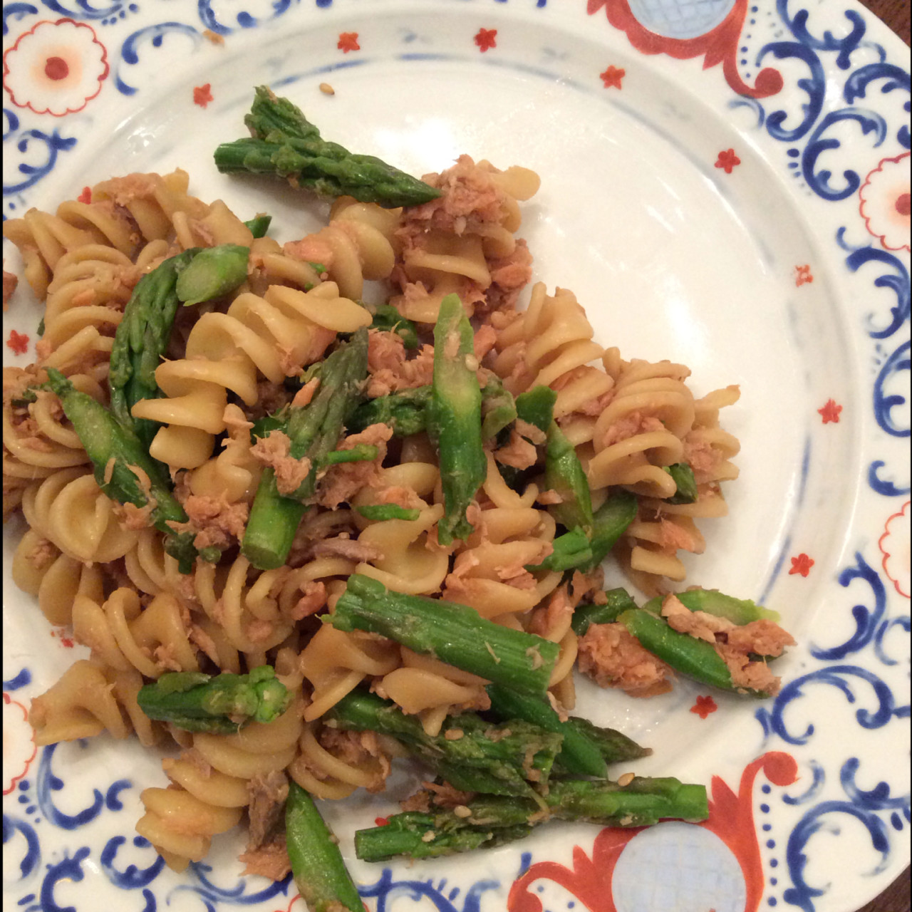 Pasta With Asparagus And Salmon   Pasta With Asparagus And Salmon 